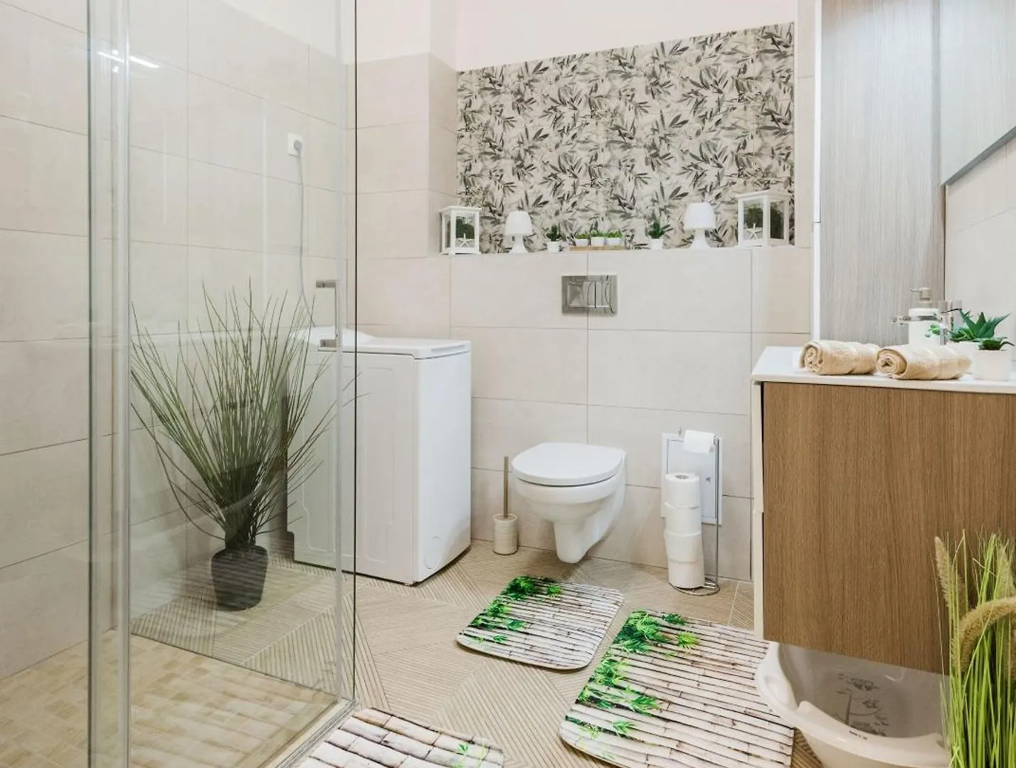 Central Budapest Hideaway With Jungle Vibes 0*,